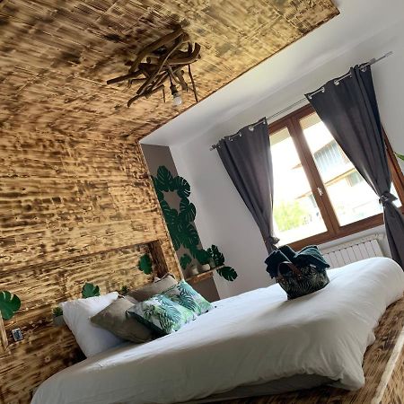 V&V Lodge Alby-sur-Cheran ภายนอก รูปภาพ