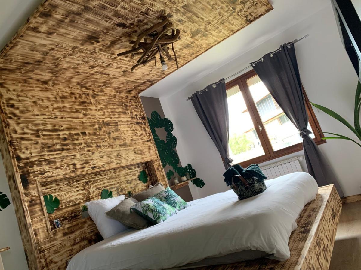 V&V Lodge Alby-sur-Cheran ภายนอก รูปภาพ